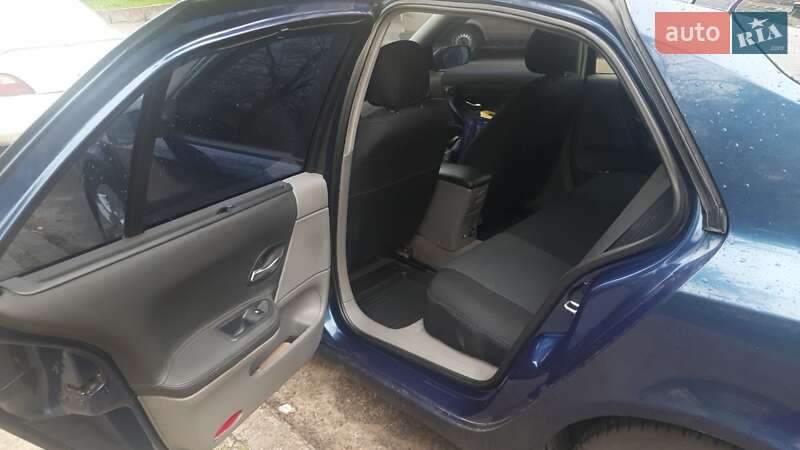 Ліфтбек Renault Laguna 2002 в Києві