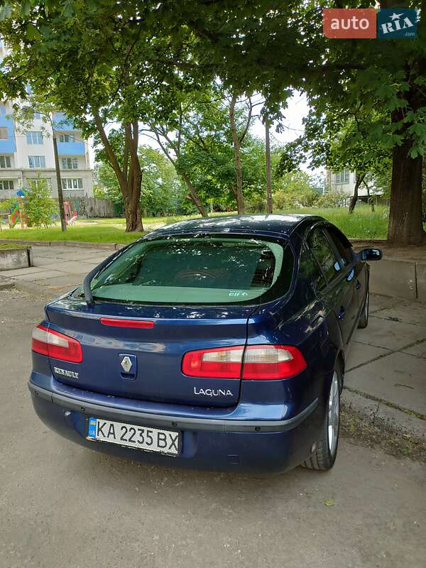 Ліфтбек Renault Laguna 2002 в Києві