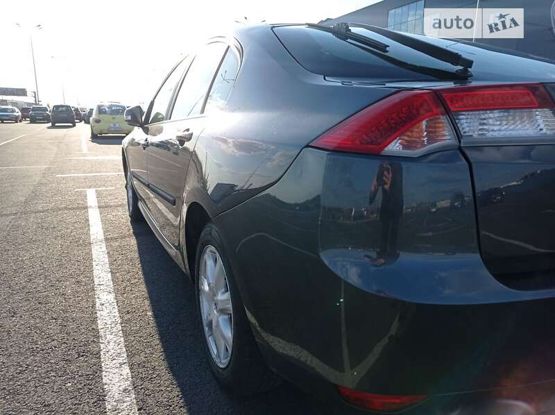 Лифтбек Renault Laguna 2009 в Стрые