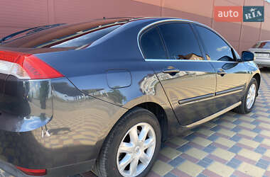 Лифтбек Renault Laguna 2007 в Гайсине