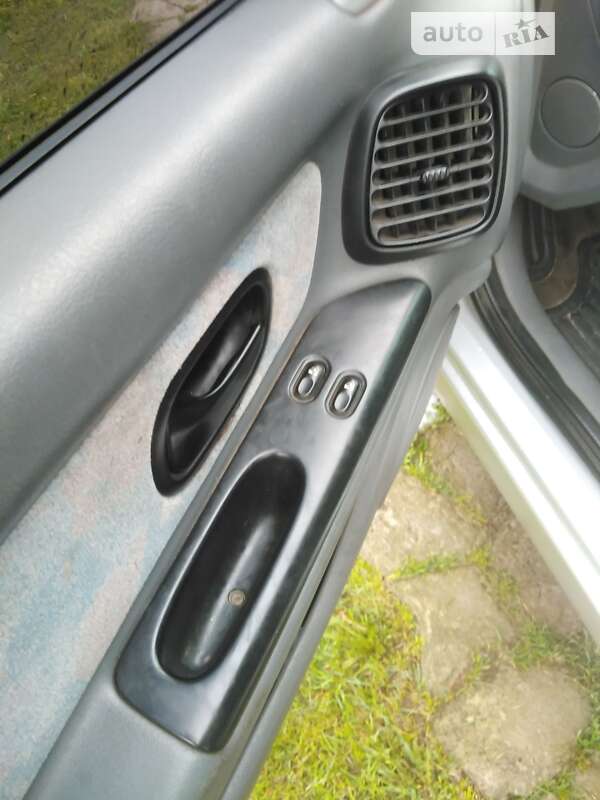Лифтбек Renault Laguna 1996 в Ивано-Франковске фото 8 Лифтбек Renault Laguna 1996 в Ивано-Франковске
