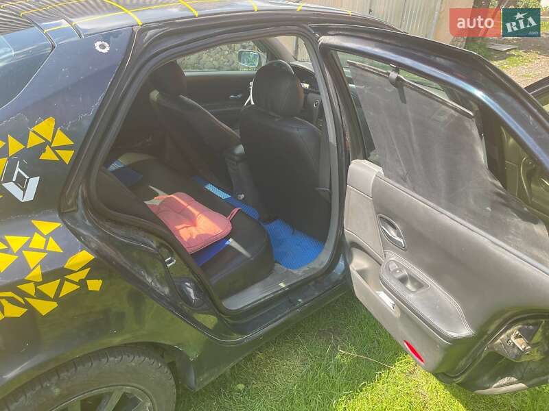 Лифтбек Renault Laguna 2002 в Турке