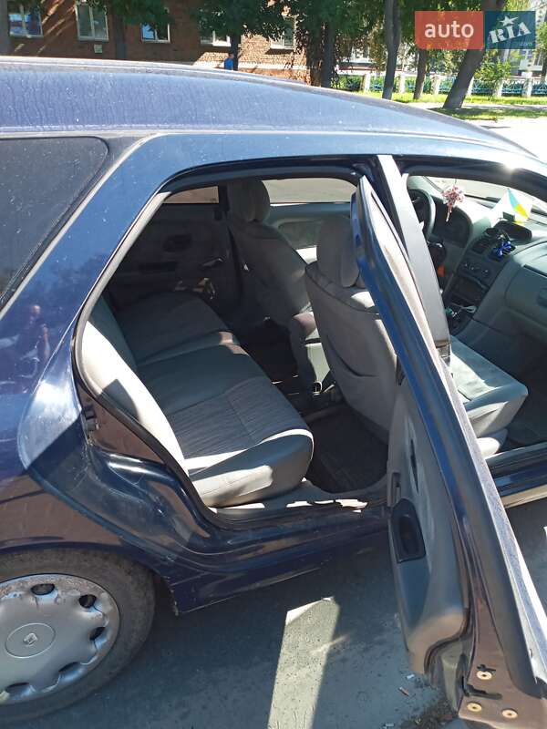 Универсал Renault Laguna 1999 в Шостке