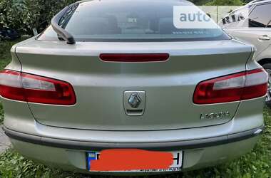 Ліфтбек Renault Laguna 2002 в 