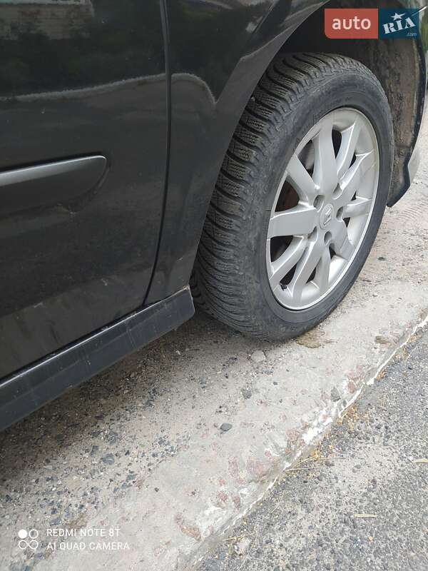 Универсал Renault Laguna 2009 в Глухове