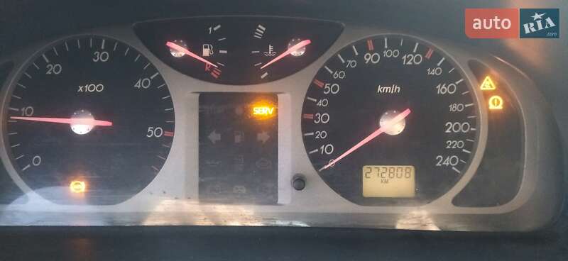 Ліфтбек Renault Laguna 2002 в Нікополі