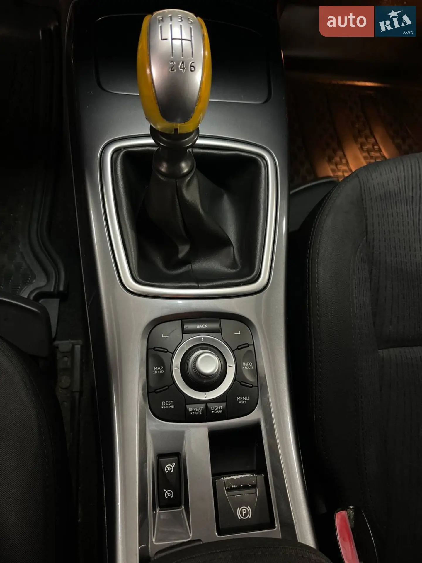 2010 Renault Laguna - мініатюра 10
