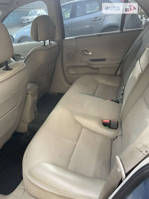 Лифтбек Renault Laguna 2005 в Черкассах