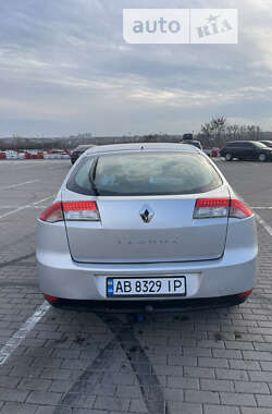 Лифтбек Renault Laguna 2007 в Вишневом