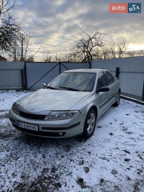 Лифтбек Renault Laguna 2002 в Шептицькому