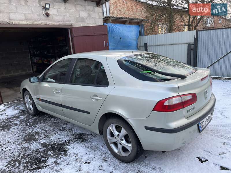 Лифтбек Renault Laguna 2002 в Шептицькому