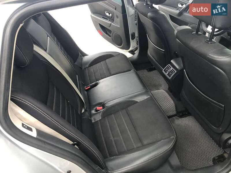 Универсал Renault Laguna 2012 в Лановцах