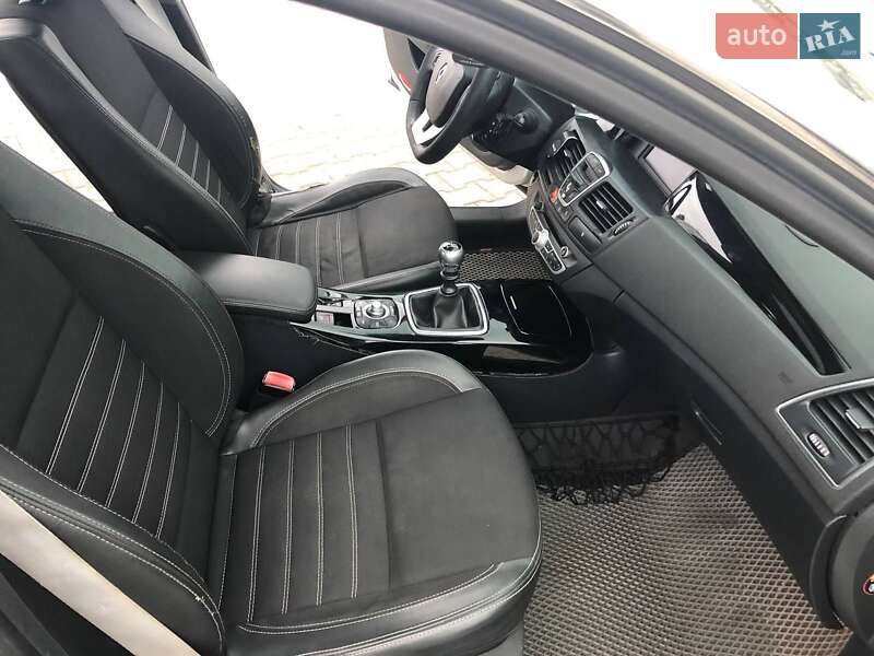 Универсал Renault Laguna 2012 в Лановцах