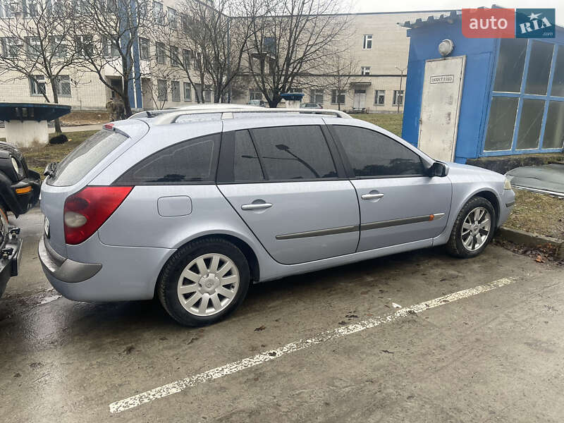 Универсал Renault Laguna 2001 в Нетешине