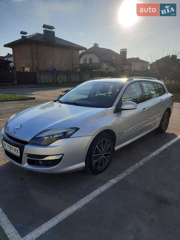 Универсал Renault Laguna 2011 в Ровно