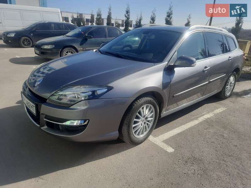 Универсал Renault Laguna 2011 в Ровно