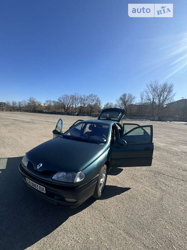 Ліфтбек Renault Laguna 1998 в Чернігові