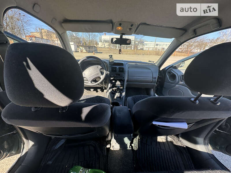 Ліфтбек Renault Laguna 1998 в Чернігові