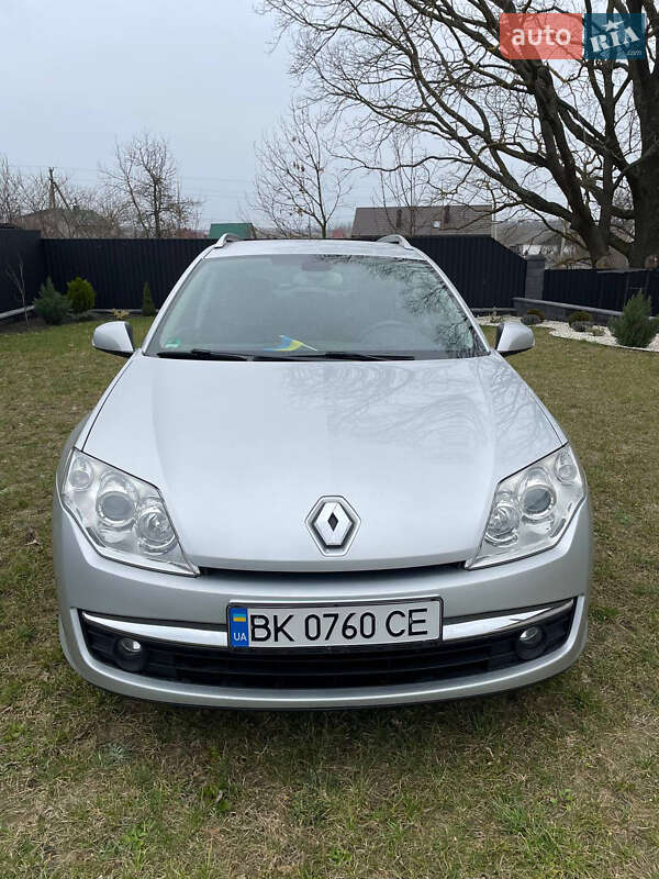 Универсал Renault Laguna 2010 в Костополе