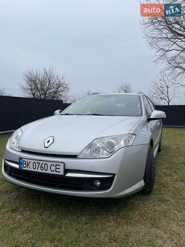 Универсал Renault Laguna 2010 в Костополе
