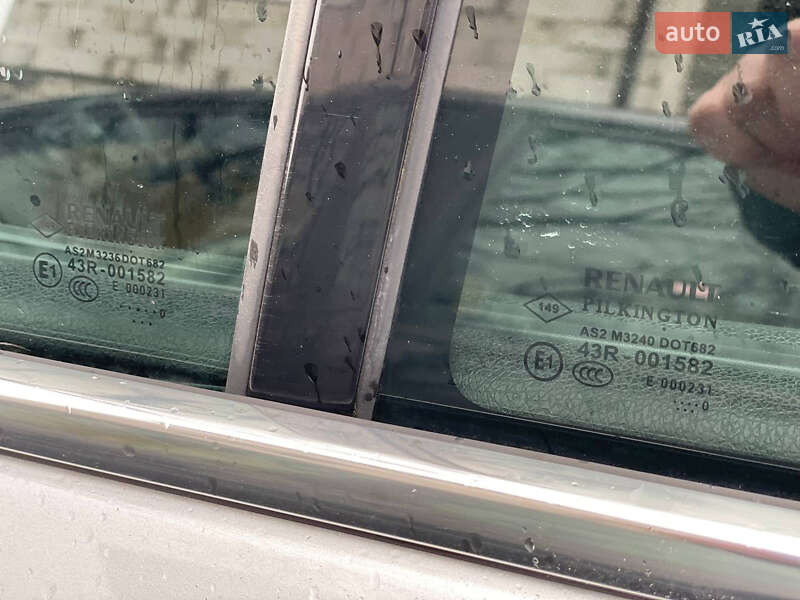 Универсал Renault Laguna 2010 в Костополе