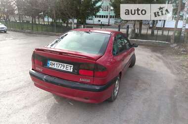 Лифтбек Renault Laguna 1995 в Казатине