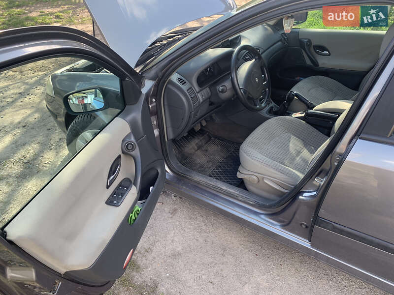 Ліфтбек Renault Laguna 2003 в Жмеринці