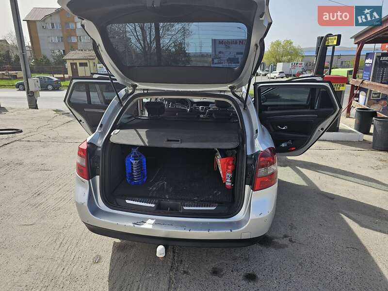 Універсал Renault Laguna 2011 в Рені