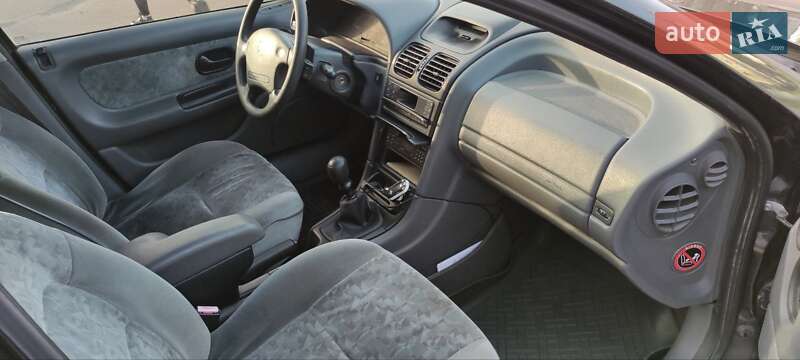 Универсал Renault Laguna 1997 в Волочиске