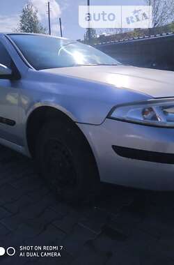 Лифтбек Renault Laguna 2001 в Староконстантинове