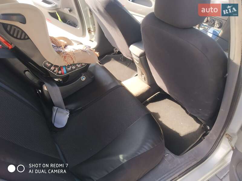 Лифтбек Renault Laguna 2001 в Староконстантинове фото 34 Лифтбек Renault Laguna 2001 в Староконстантинове