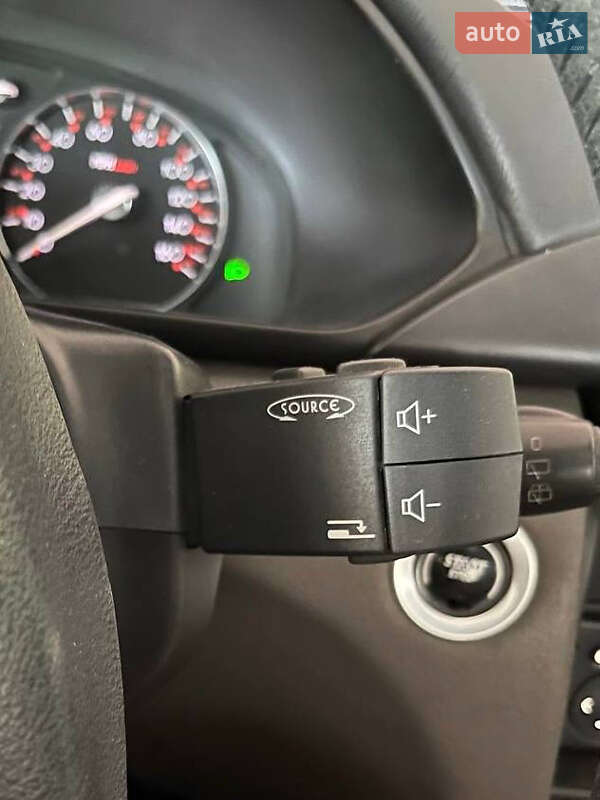 Лифтбек Renault Laguna 2001 в Львове фото 15 Лифтбек Renault Laguna 2001 в Львове