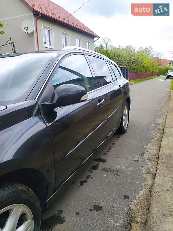 Универсал Renault Laguna 2009 в Калуше