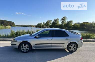 Ліфтбек Renault Laguna 2002 в Шумську