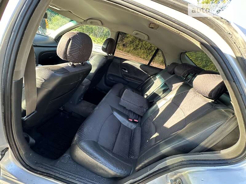 Ліфтбек Renault Laguna 2002 в Шумську фото 18 Ліфтбек Renault Laguna 2002 в Шумську