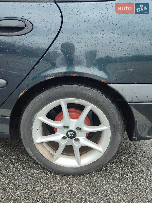 Лифтбек Renault Laguna 2000 в Киеве фото 7 Лифтбек Renault Laguna 2000 в Киеве