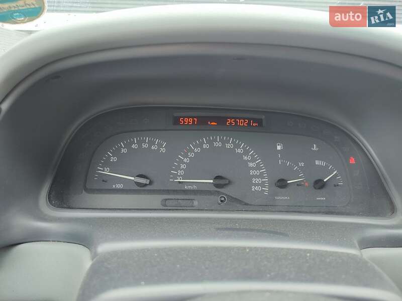 Лифтбек Renault Laguna 2000 в Киеве фото 19 Лифтбек Renault Laguna 2000 в Киеве