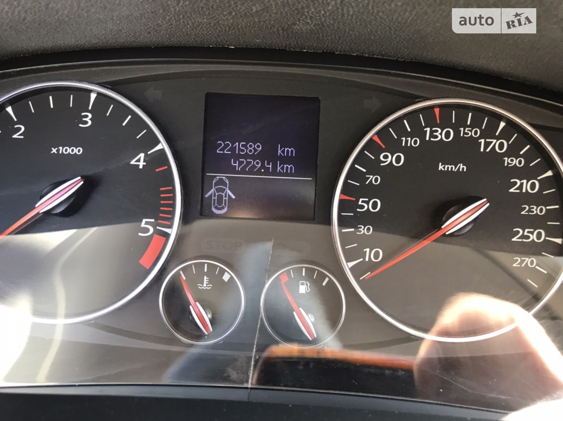 2011 Renault Laguna - мініатюра 25