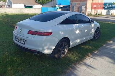 Купе Renault Laguna 2013 в 