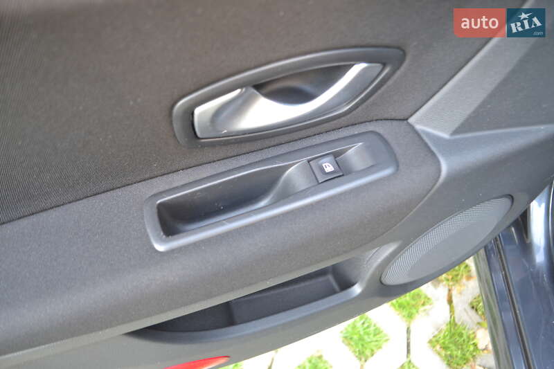 Лифтбек Renault Laguna 2008 в Львове