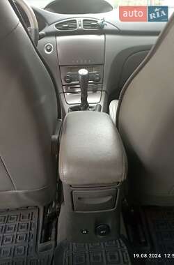 Лифтбек Renault Laguna 2003 в 