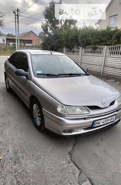 Лифтбек Renault Laguna 1996 в Остроге