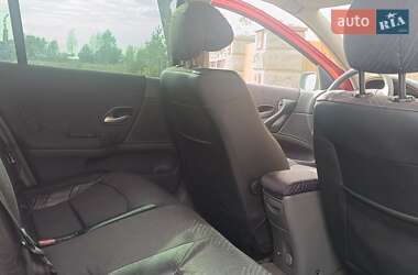 Лифтбек Renault Laguna 2001 в 