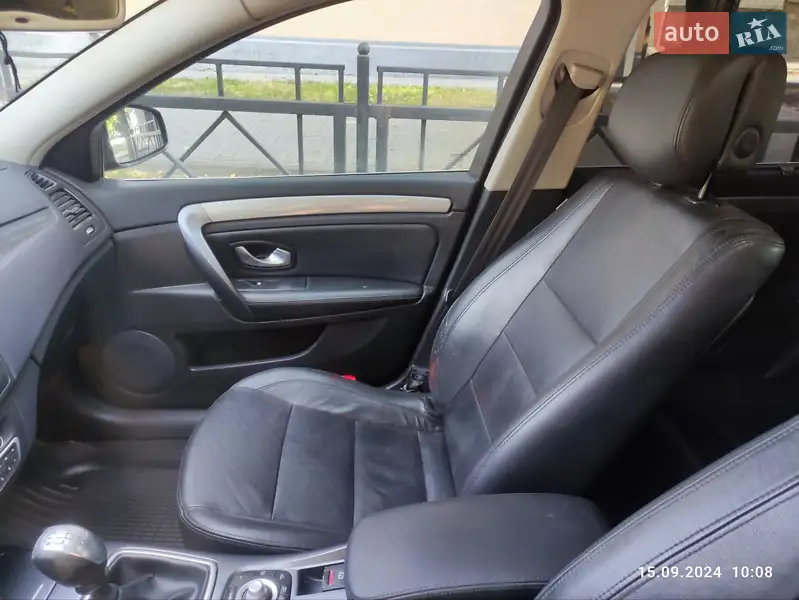 Renault Laguna 2010 VIN VF1KT1R0643496699 фото оголошення 3 з 53