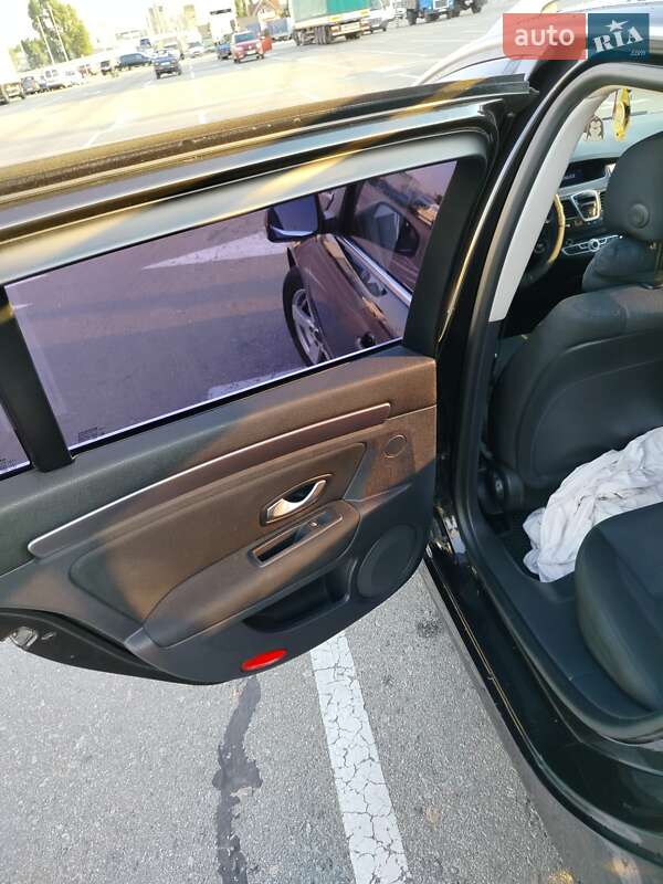 Универсал Renault Laguna 2010 в Киеве