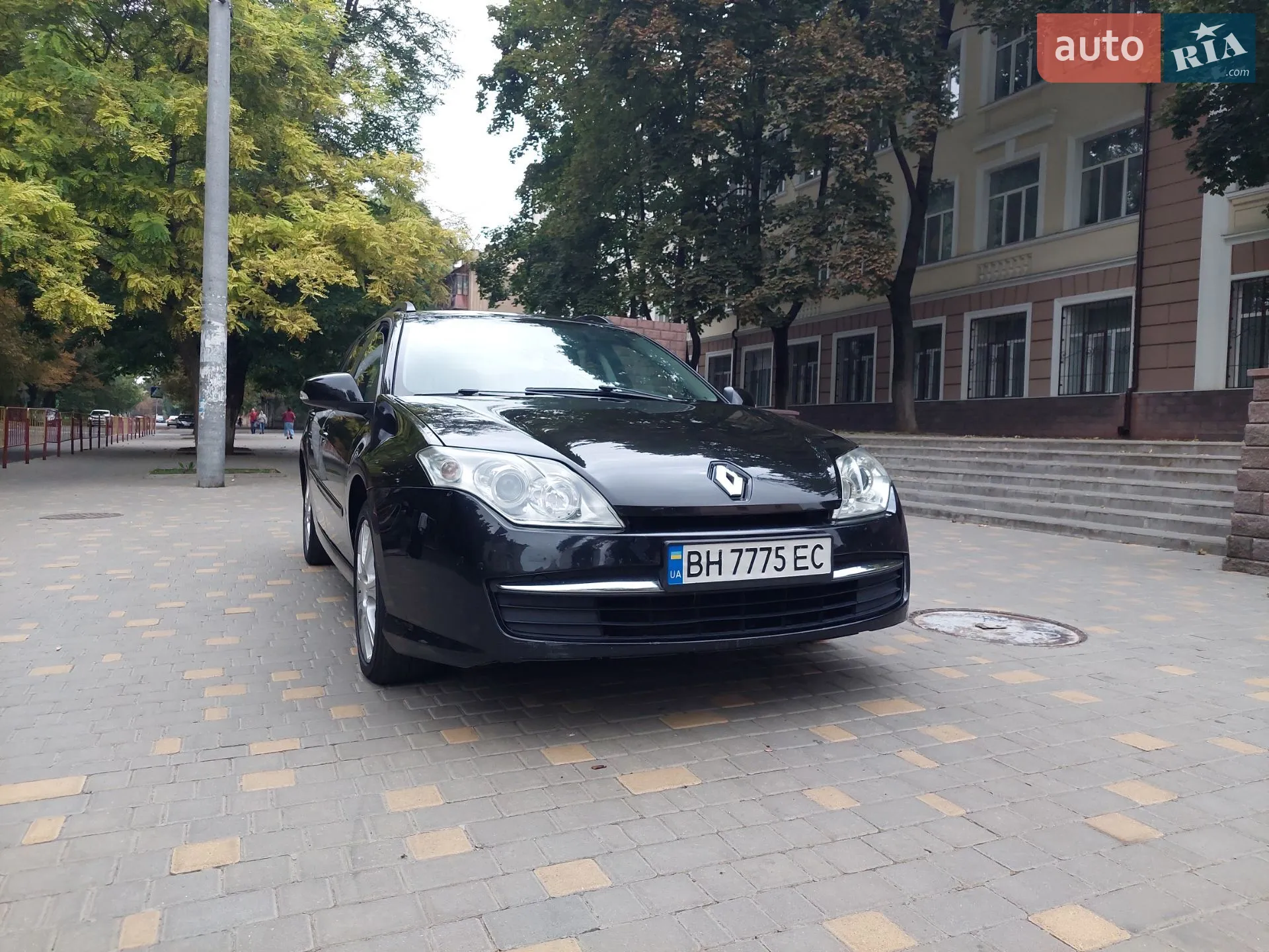 2010 Renault Laguna - мініатюра 2