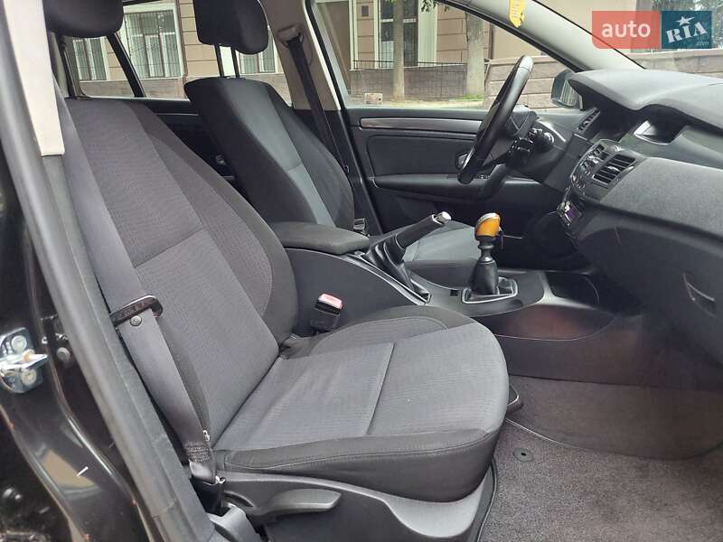 Универсал Renault Laguna 2010 в Одессе