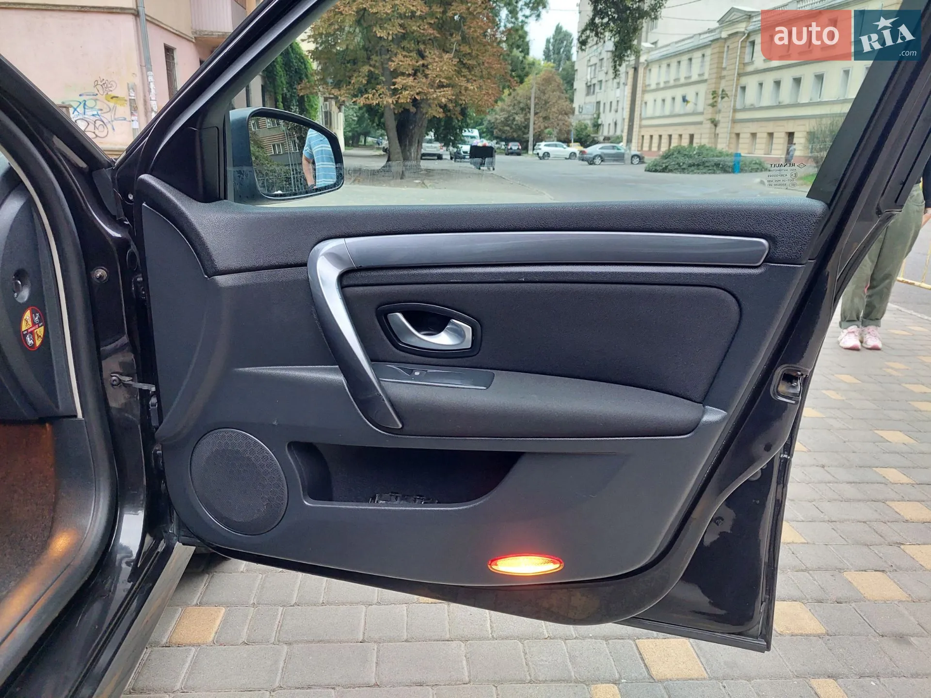 2010 Renault Laguna - мініатюра 23
