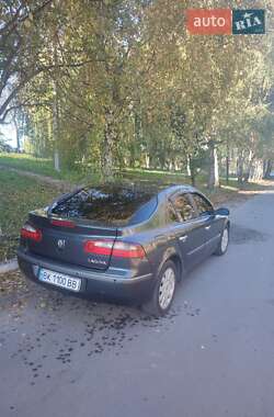 Лифтбек Renault Laguna 2004 в 