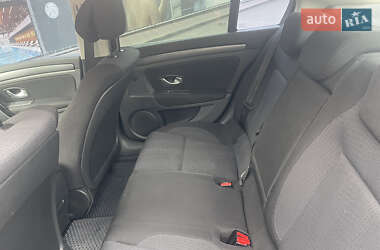 Лифтбек Renault Laguna 2008 в 
